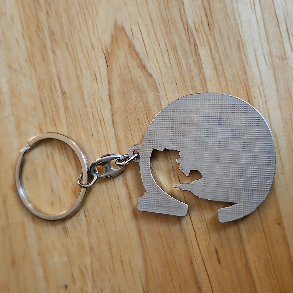 Silver New York Keychain w/ Letter C - Picture 2 of 3